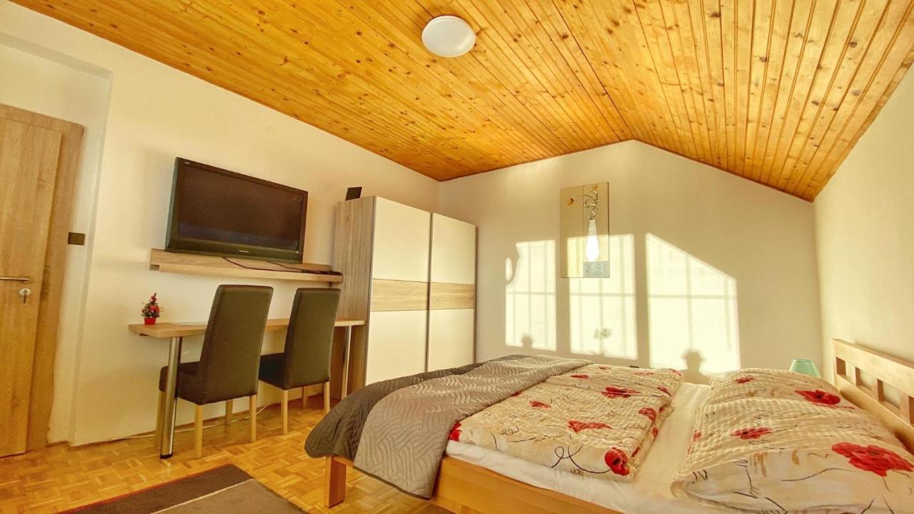 Relax Villa Tatry - Wifi/Tv, Bbq, Billiard Nová Lesná Eksteriør bilde
